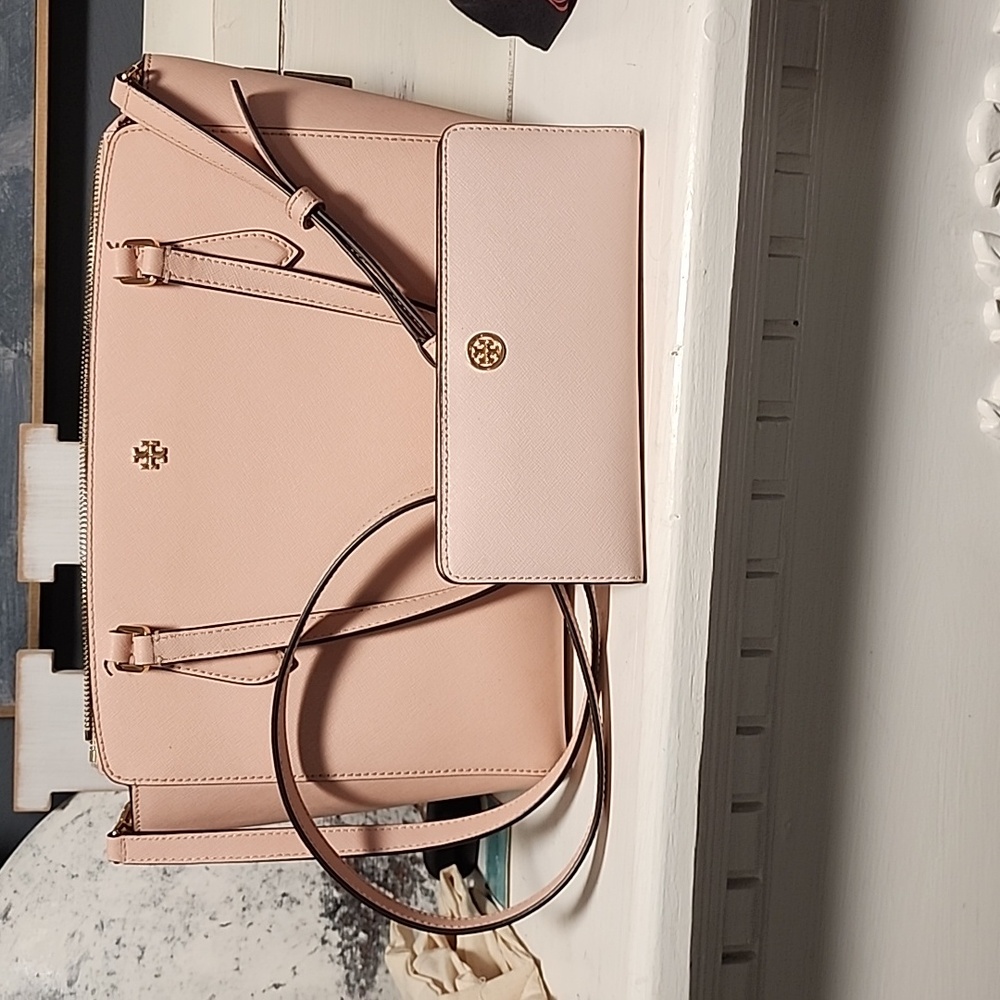 Tory Burch Emerson purse and wallet